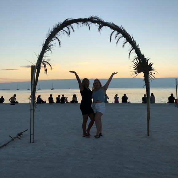 Meet your Posher, Tammy - Picture 1 of 1